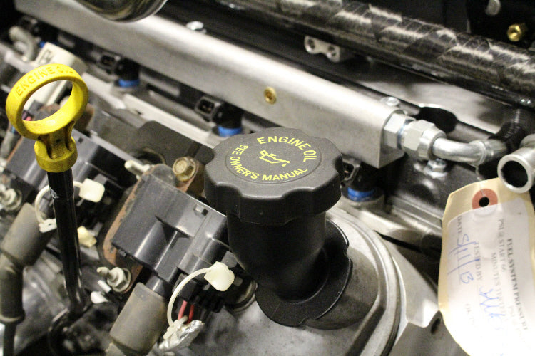 LS1/LS6/LS2/LS3/LSX BILLET ALUMINUM BLACK OIL CAP W/ O-RING